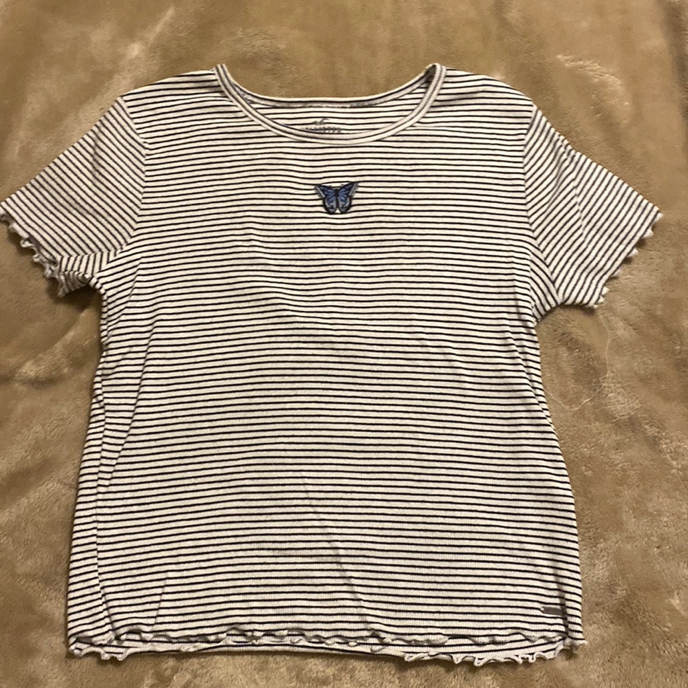 Hollister MUST-HAVE butterfly hem top